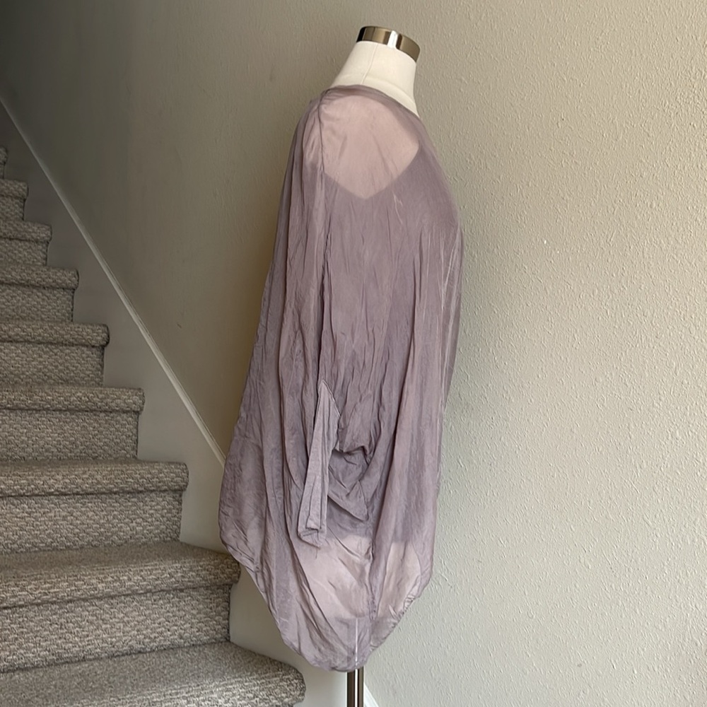 Sofia Sz M (?) Light Gray Oversized Silk Blouse. Made in Italy - Picture 6 of 16